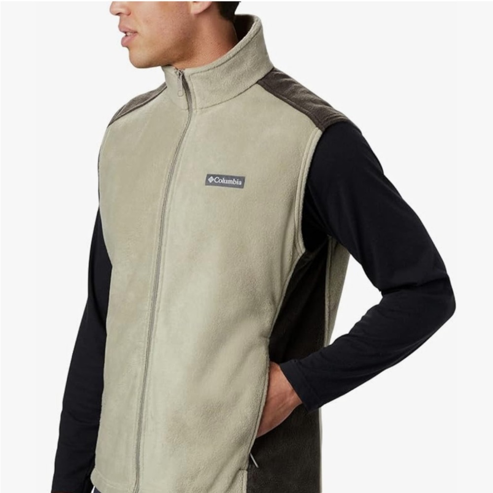 Columbia Tan and Black Fleece Vest